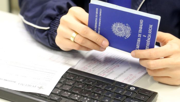 Diferentes níveis de experiência e escolaridade: Paraná tem 21 mil vagas de empregos